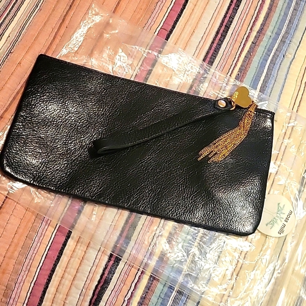 Moss Mills Leather Wristlet bag. NWOT Minimalist Goth Chic Capsule Piece